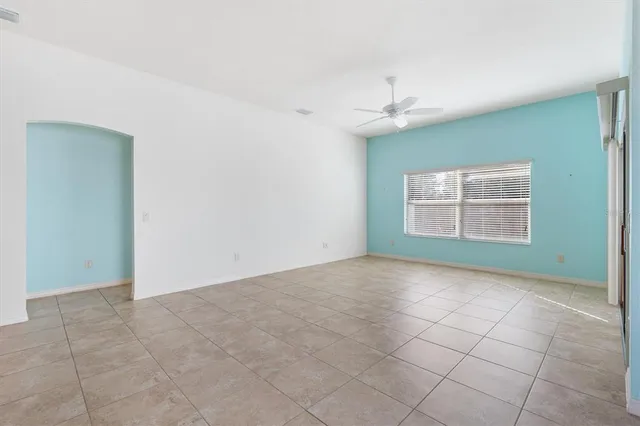 $399,999 | 2610 Lindewood Street, The Villages, FL 32163