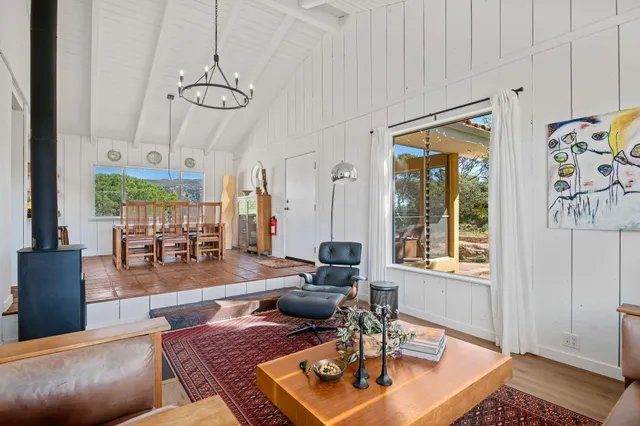 $1,545,000 | 5637 West Camino Cielo, Santa Barbara, CA 93105