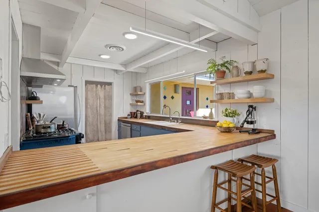 $1,545,000 | 5637 West Camino Cielo, Santa Barbara, CA 93105