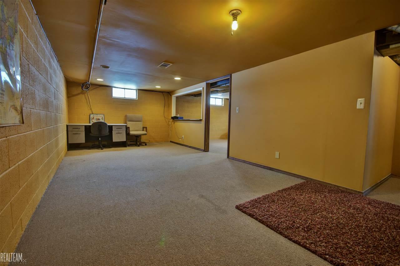 7597 Rauschelbach Street Utica, MI 48317 - Photo 15 of 20