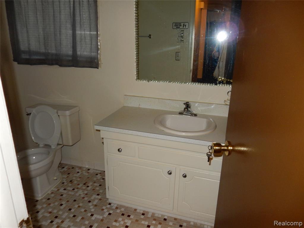 150 Arcola Street, Unit 3 Inkster, MI 48141 - Photo 14 of 15