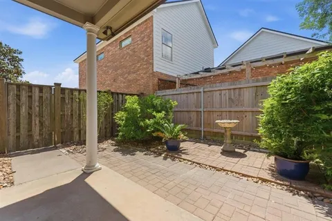 $289,900 | 2018 La Cache Drive, Lake Charles, LA 70601