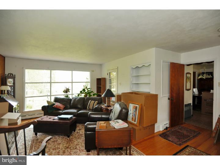 1464 Coldsprings Road Pottstown, PA 19465 - Photo 5 of 11 Gallery Image 5