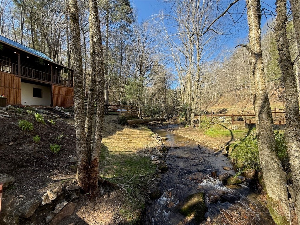 2291 Pine Swamp Road Fleetwood, NC 28626 - Photo 11 of 37