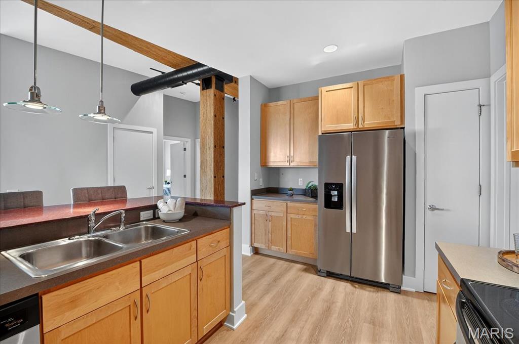 6340 Clayton Road, Unit 302 Richmond Heights, MO 63117 - Photo 18 of 44