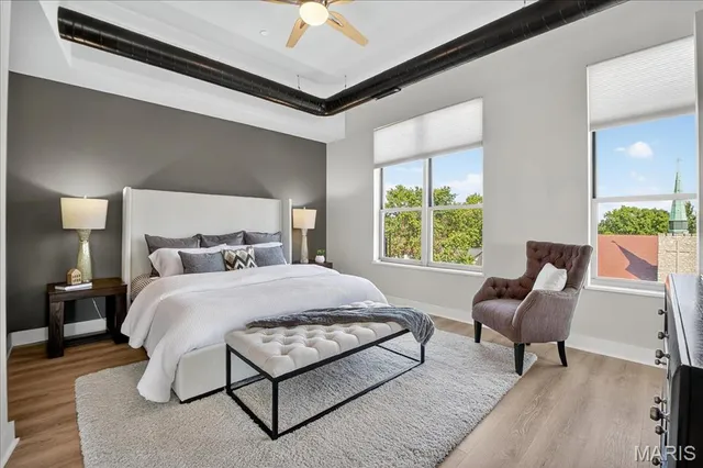 $659,900 | 6340 Clayton Road, Unit 302, Richmond Heights, MO 63117