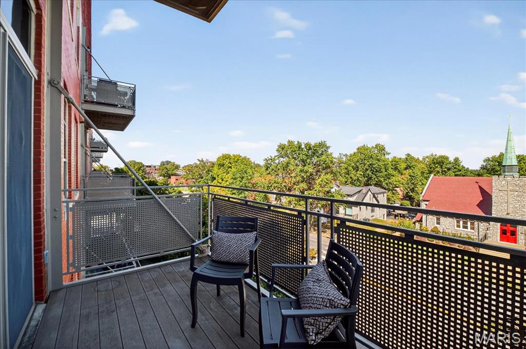 6340 Clayton Road, Unit 302 Richmond Heights, MO 63117 - Photo 34 of 44