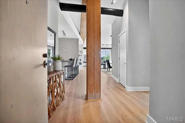 $659,900 | 6340 Clayton Road, Unit 302, Richmond Heights, MO 63117