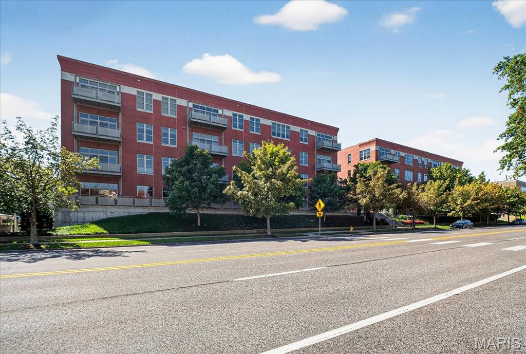 6340 Clayton Road, Unit 302 Richmond Heights, MO 63117 - Photo 43 of 44