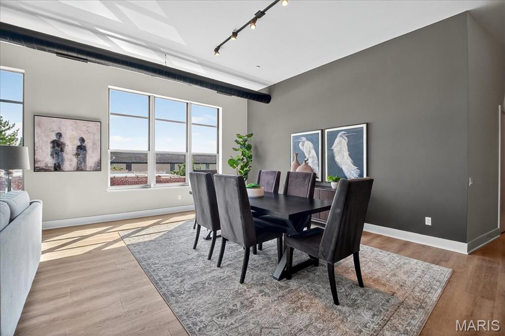 6340 Clayton Road, Unit 302 Richmond Heights, MO 63117 - Photo 6 of 44