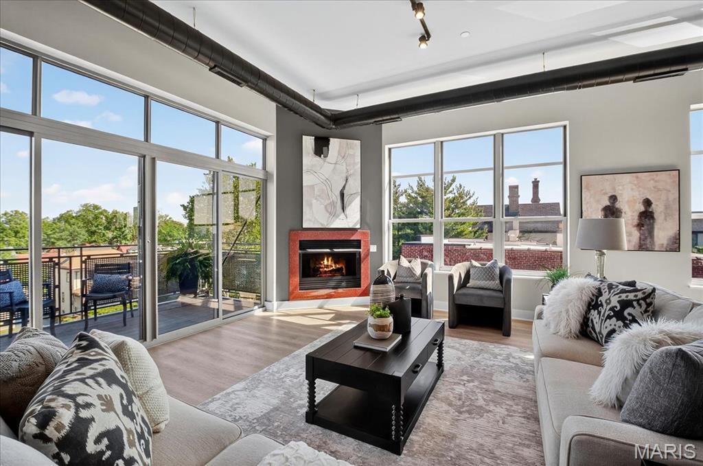 6340 Clayton Road, Unit 302 Richmond Heights, MO 63117 - Photo 10 of 44