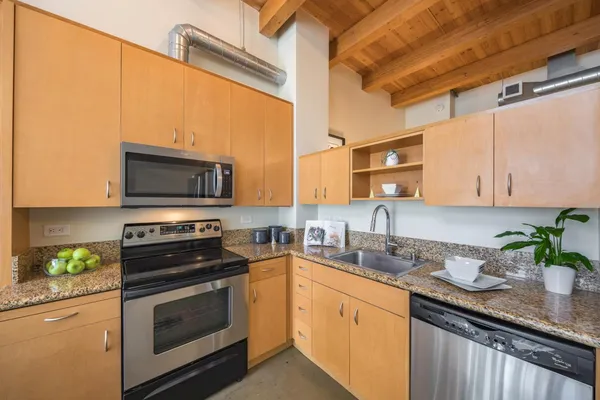 $4,000 | 333 Santana Row, Unit 208, San Jose, CA 95128