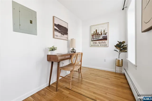 $999,000 | 325 5th Street, Unit 2, Jersey City, NJ 07302