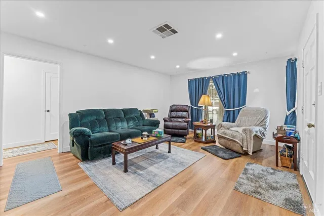 $690,000 | 471 Roosevelt Street, Napa, CA 94558