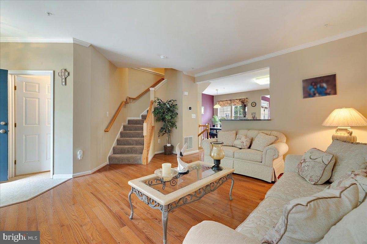 7416 Serenade Circle Clinton, MD 20735 - Photo 4 of 46