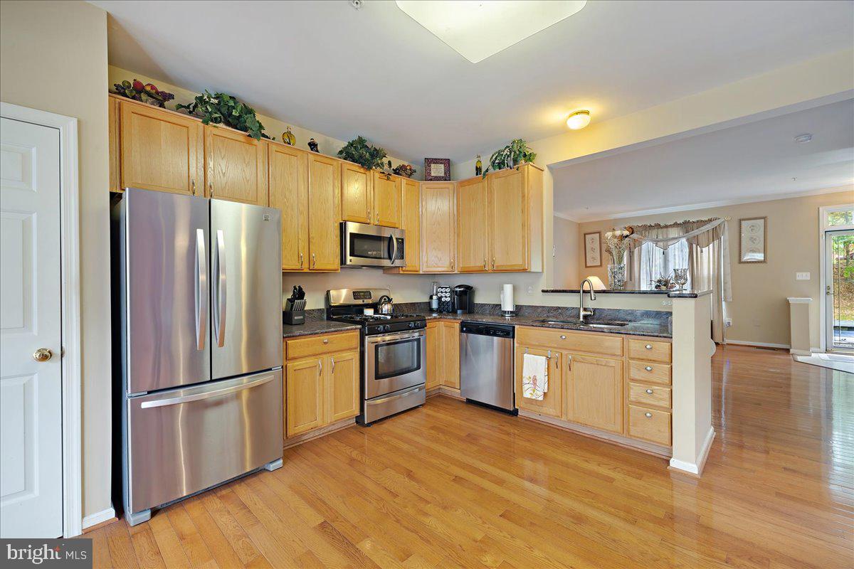 7416 Serenade Circle Clinton, MD 20735 - Photo 9 of 46