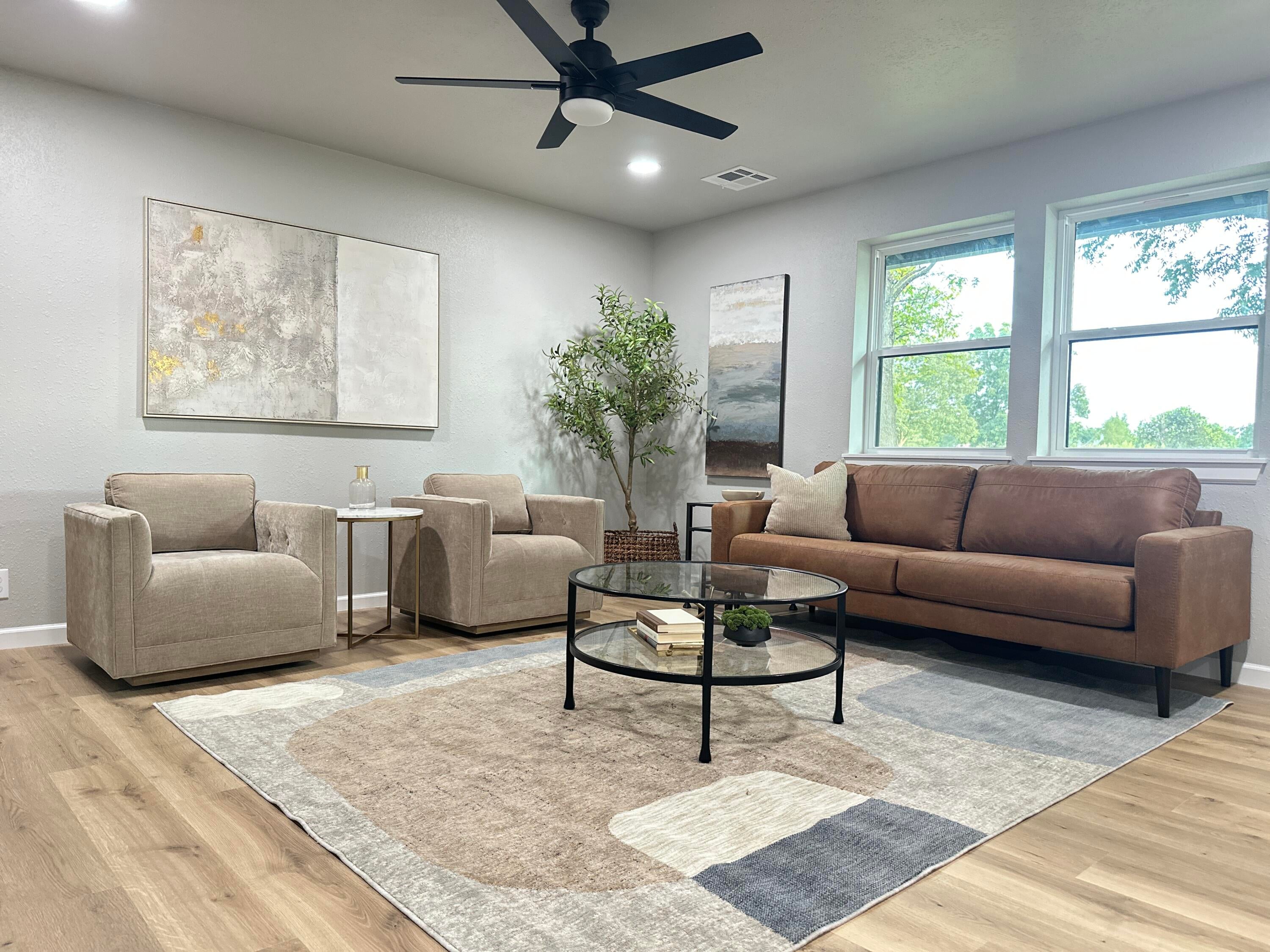 63250 East 280 Road Grove, OK 74344 - Photo 5 of 42 Living Room