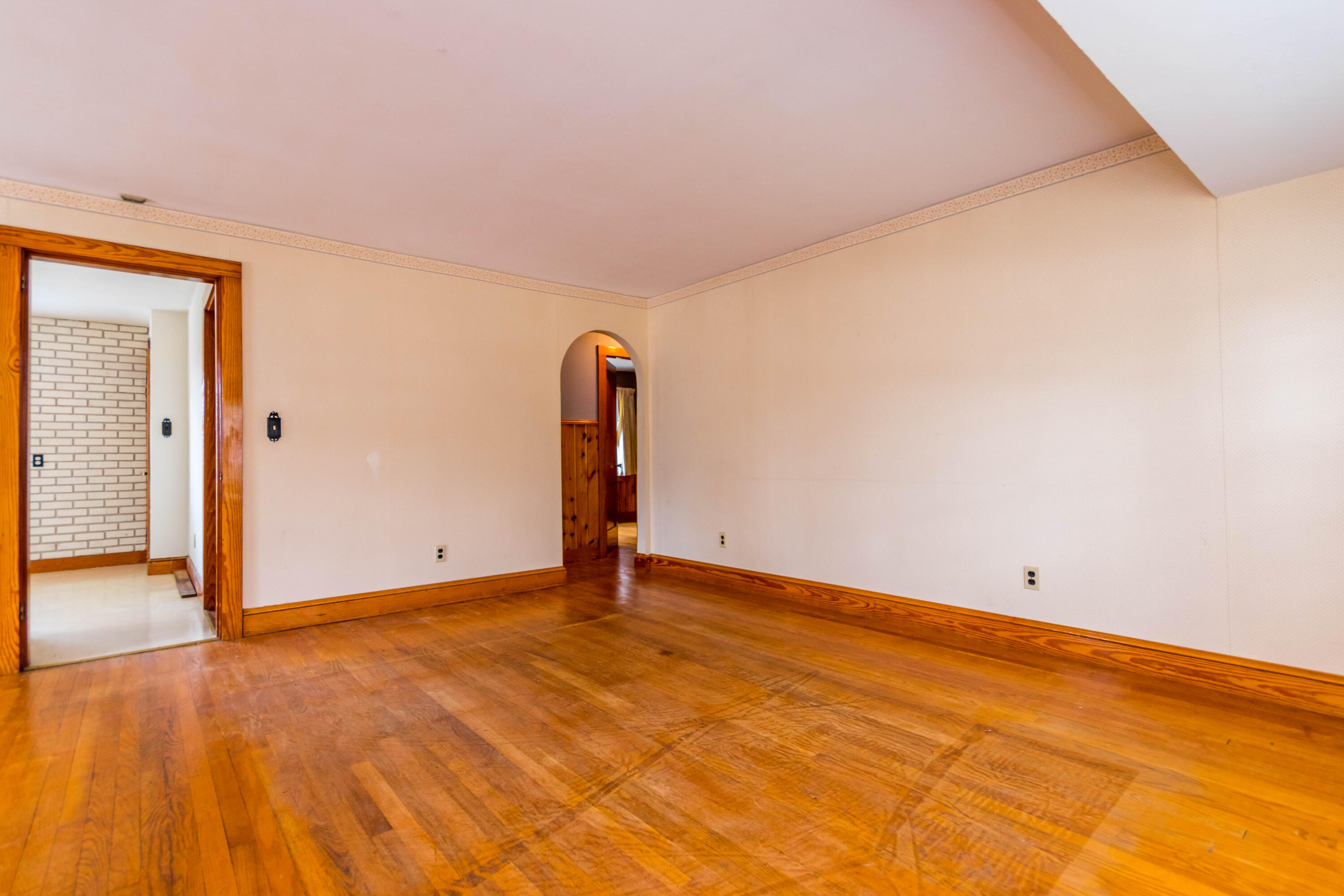 655 County Road Rochester, MA 02576 - Photo 6 of 26 a view of an empty room