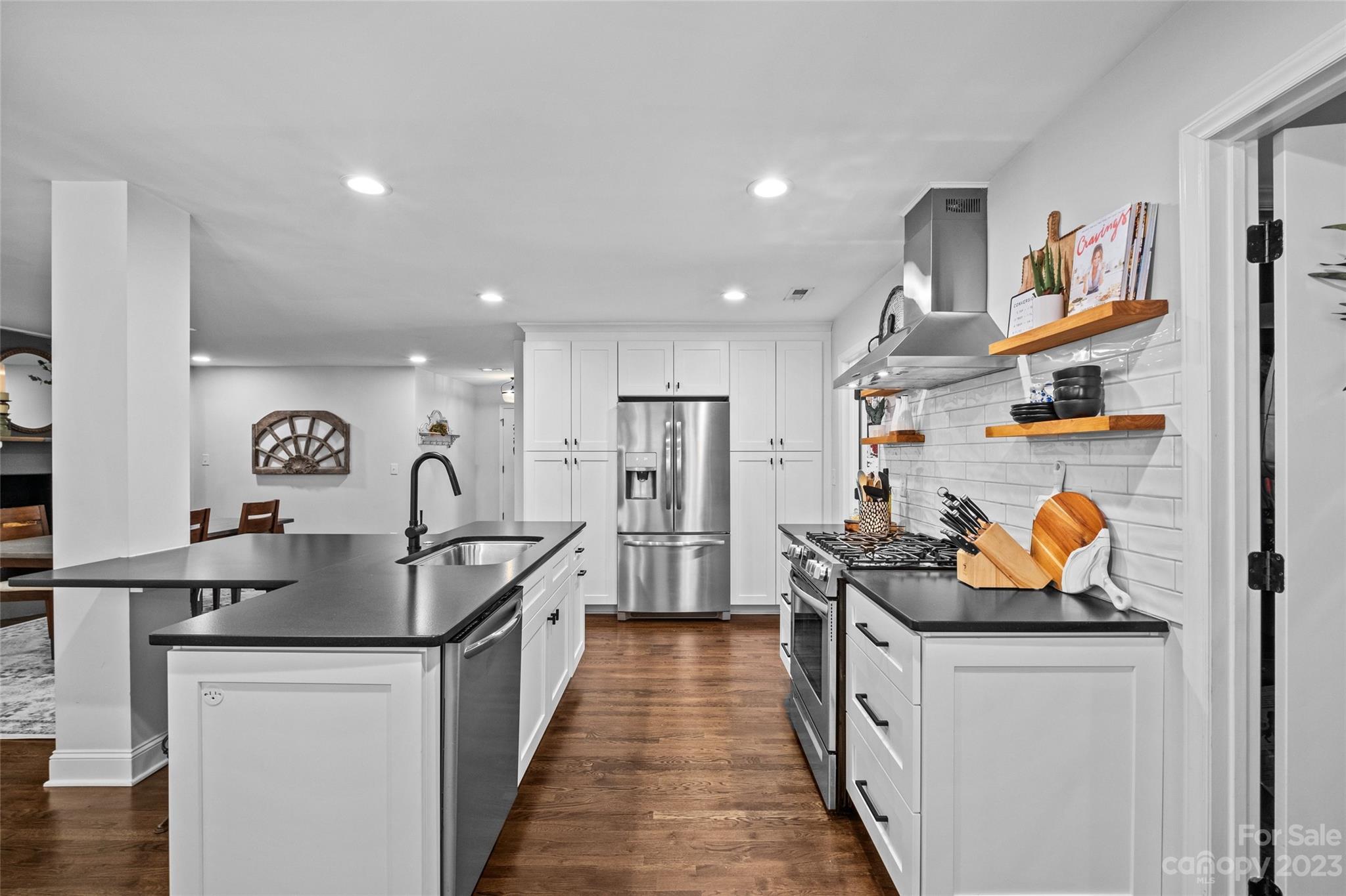 3226 Spring Valley Road Charlotte, NC 28210 - Photo 15 of 38