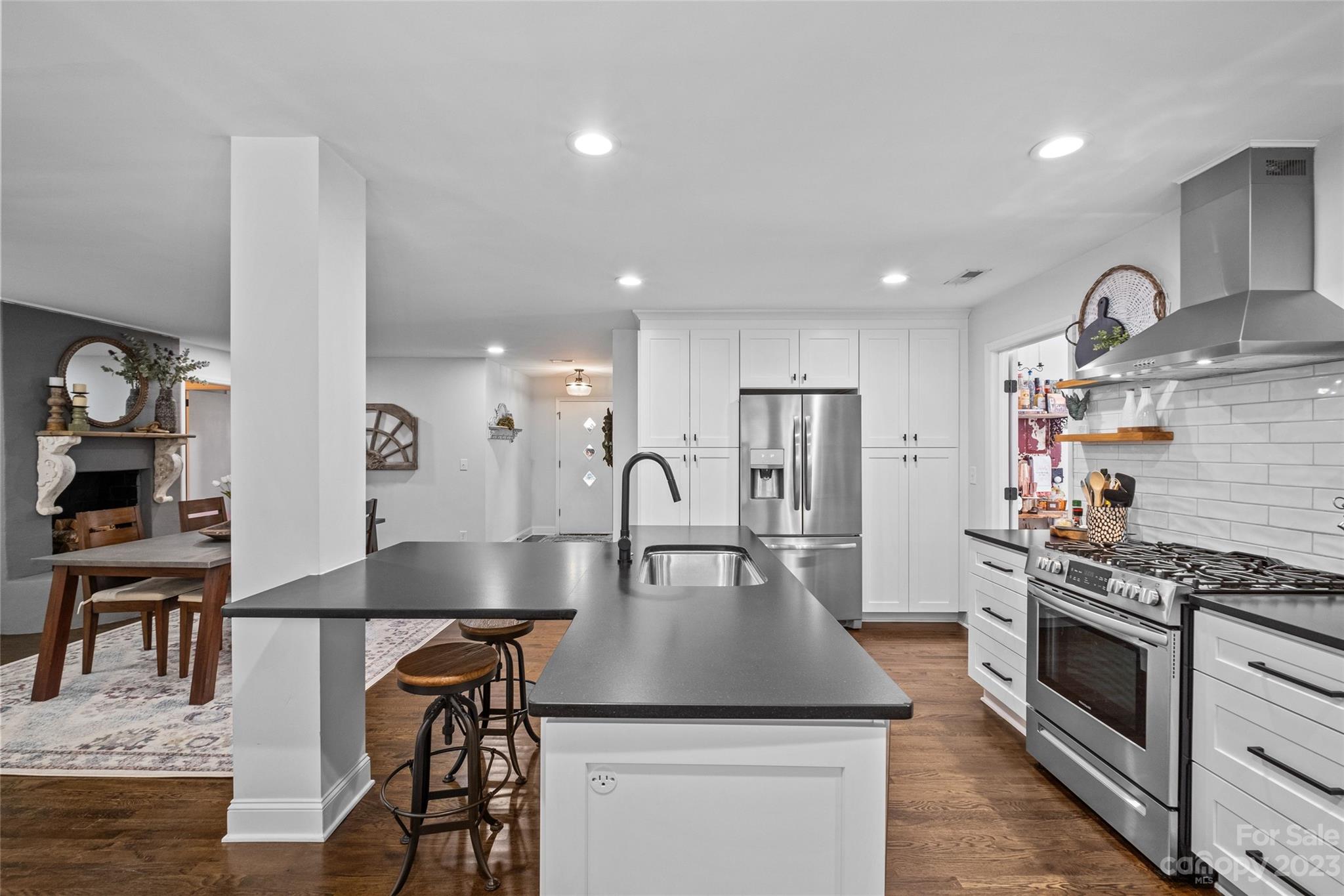 3226 Spring Valley Road Charlotte, NC 28210 - Photo 16 of 38