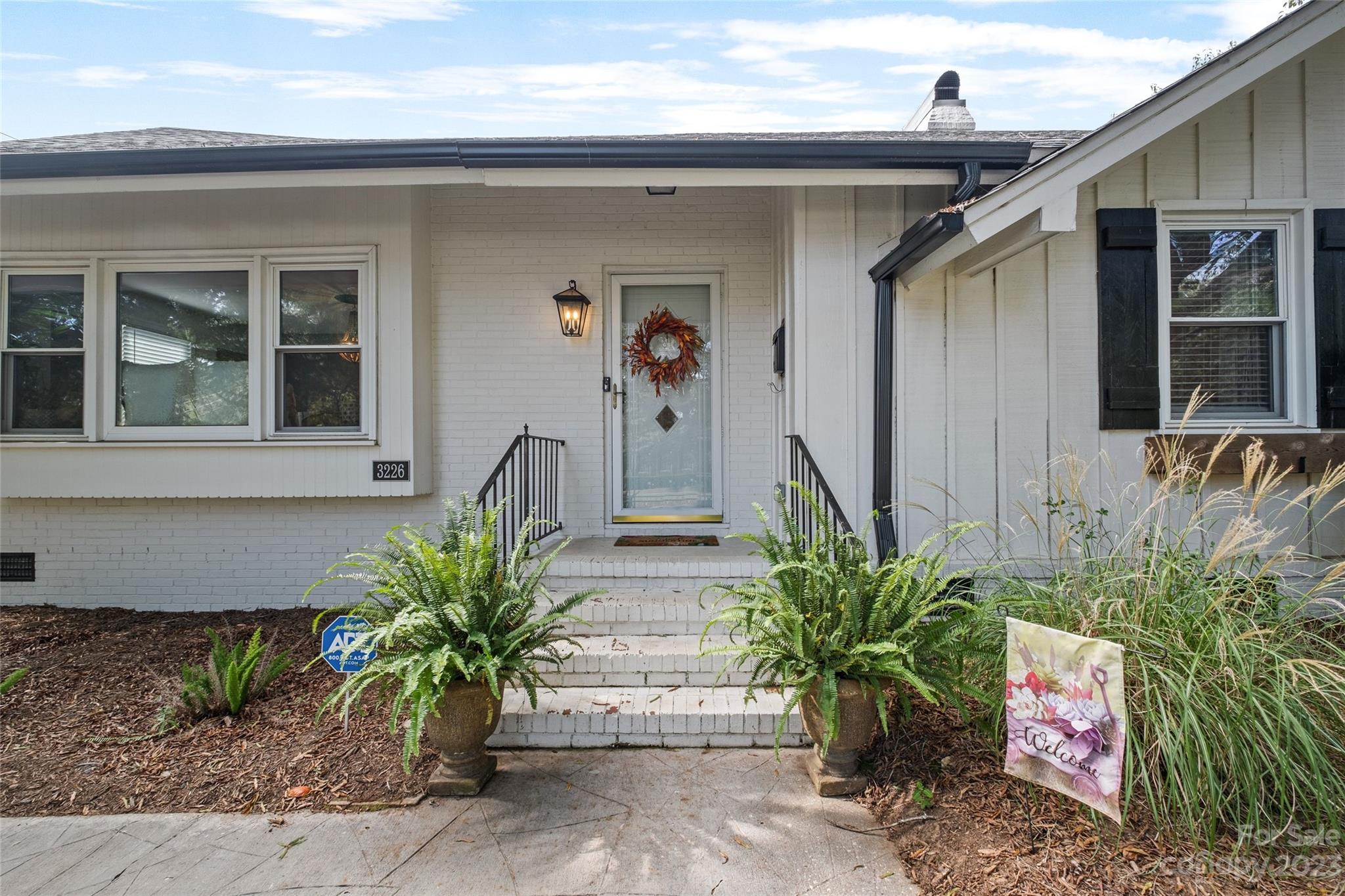 3226 Spring Valley Road Charlotte, NC 28210 - Photo 3 of 38