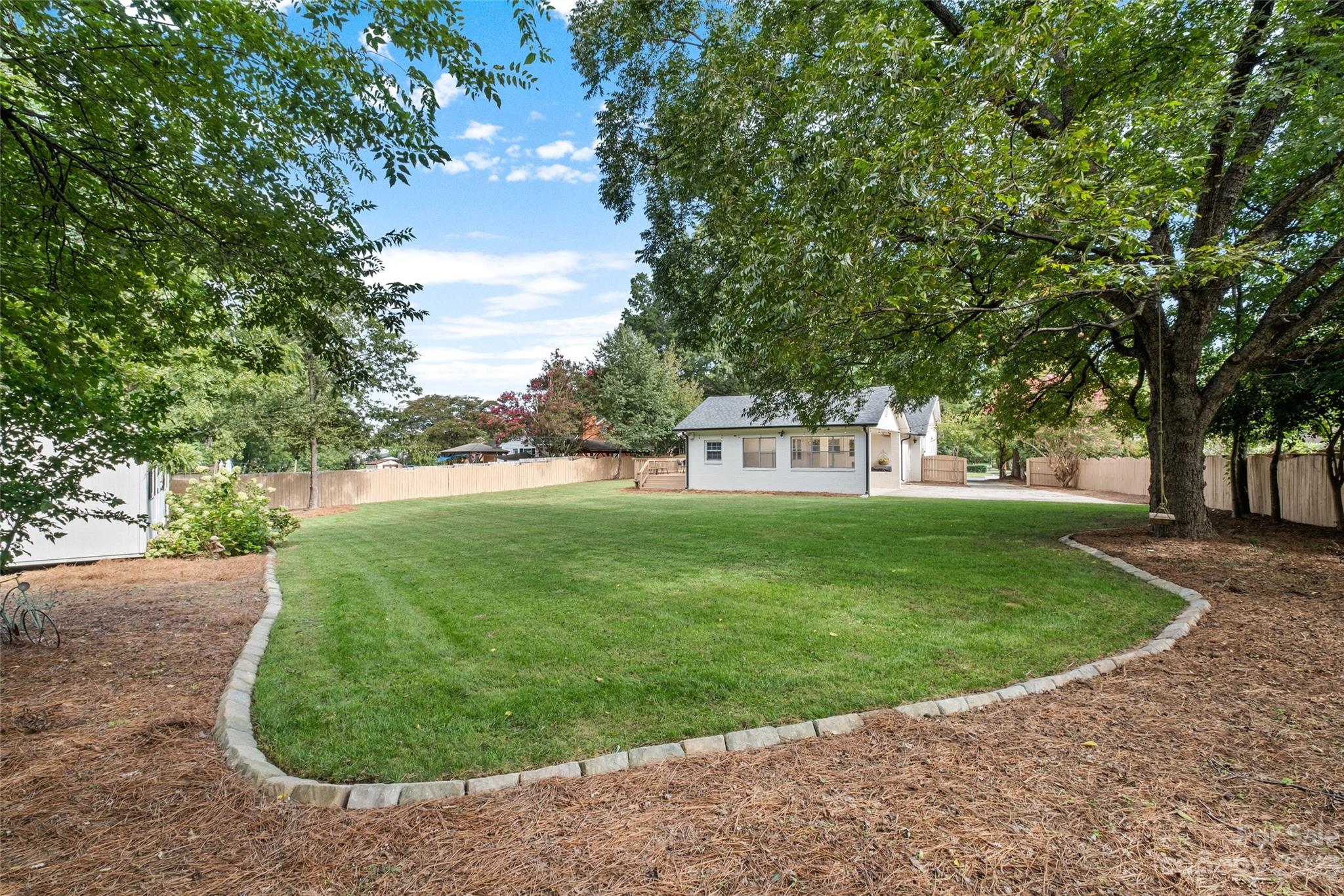 3226 Spring Valley Road Charlotte, NC 28210 - Photo 33 of 38