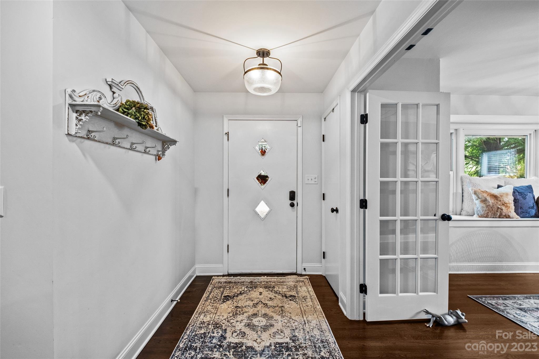 3226 Spring Valley Road Charlotte, NC 28210 - Photo 4 of 38