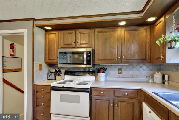 $294,900 | 315 Dorchester Avenue, Reading, PA 19609