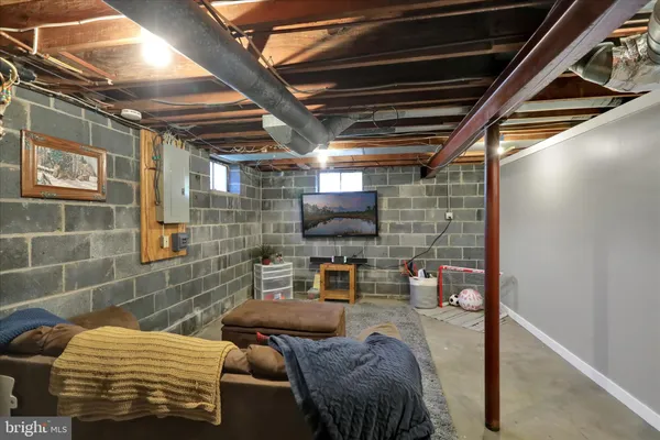 $294,900 | 315 Dorchester Avenue, Reading, PA 19609