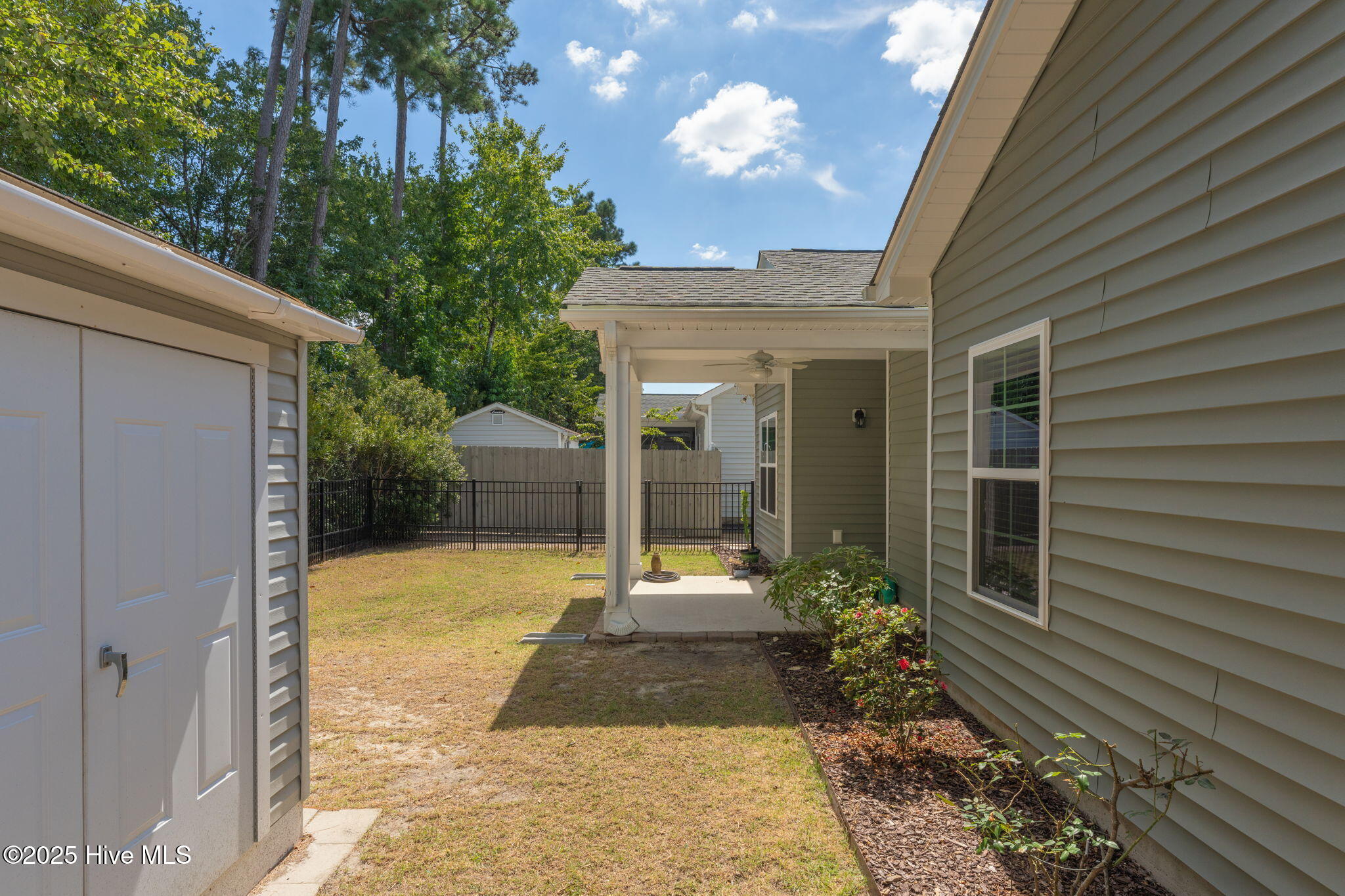 176 Collins Way Hampstead, NC 28443 - Photo 29 of 36 exteriors-05