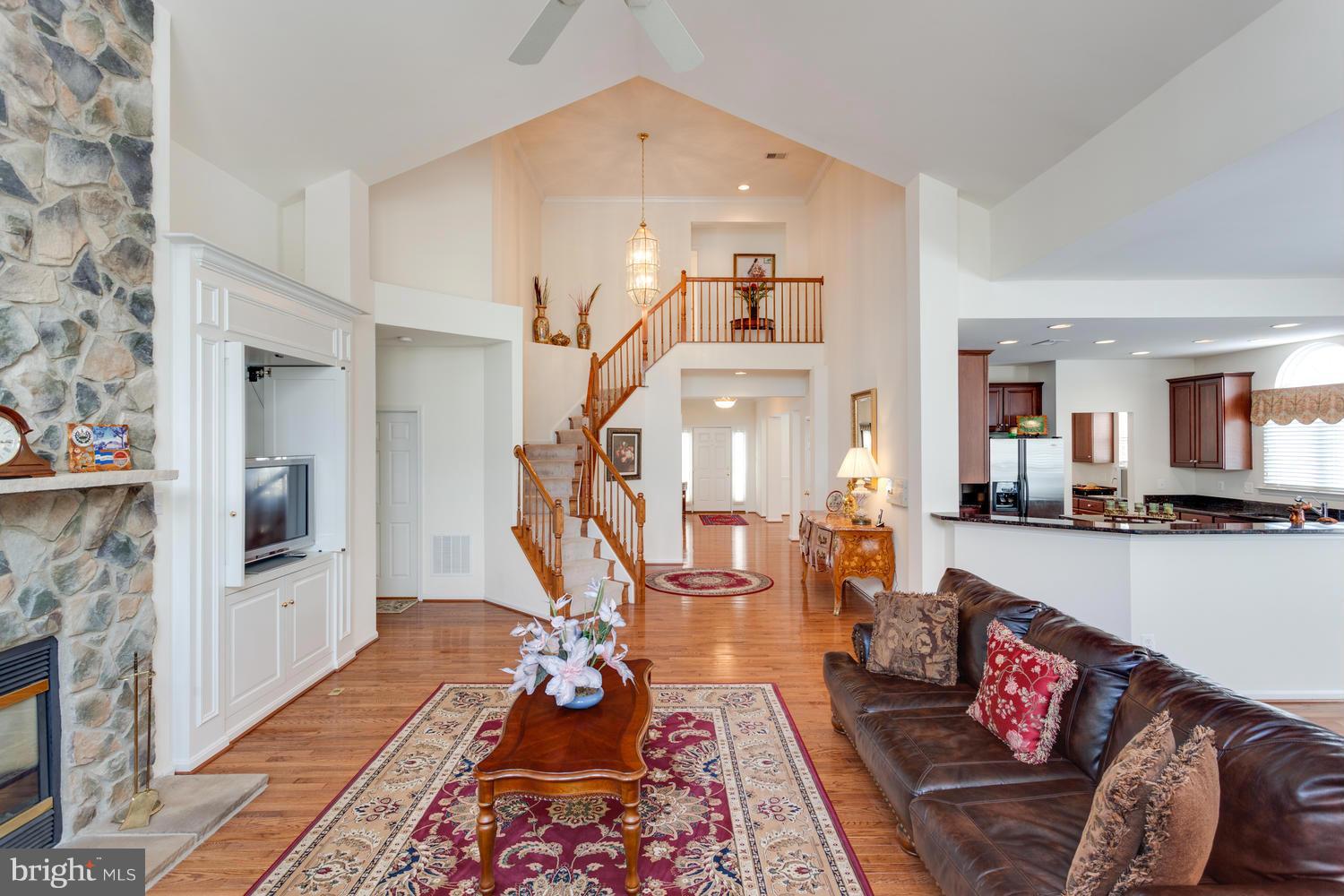 8720 Lords View Loop Gainesville, VA 20155 - Photo 11 of 30 Family Room