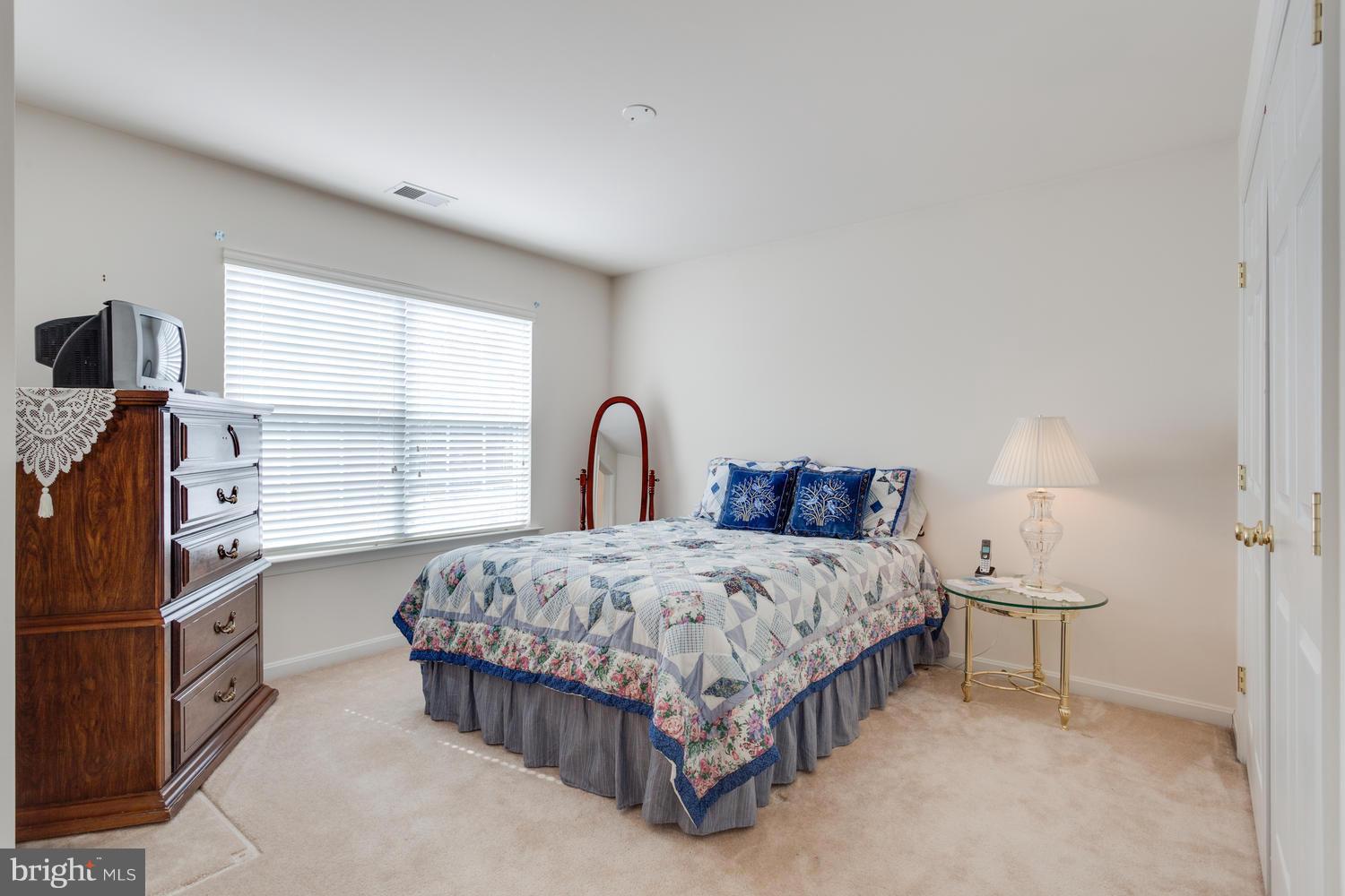8720 Lords View Loop Gainesville, VA 20155 - Photo 19 of 30 Bedroom