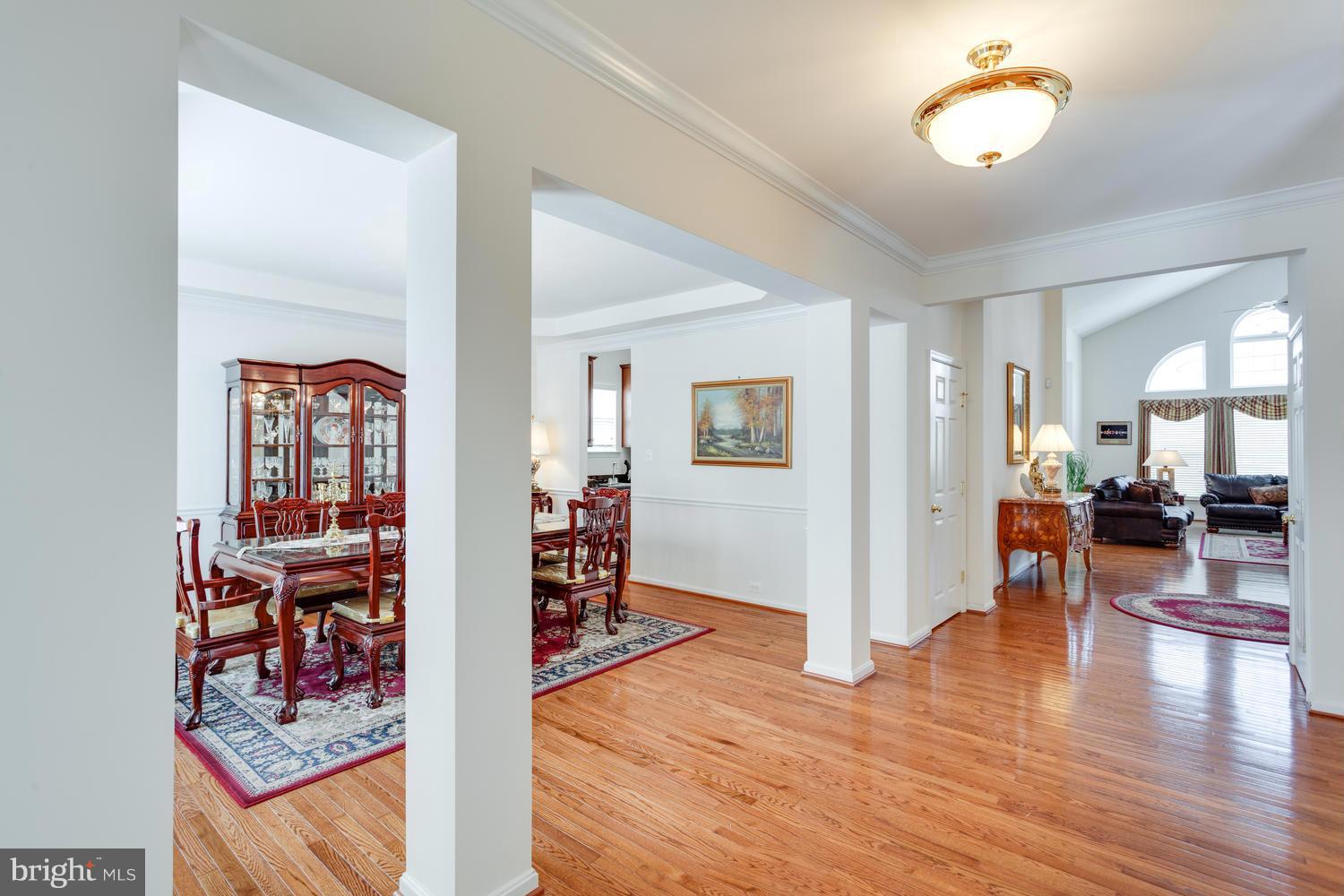 8720 Lords View Loop Gainesville, VA 20155 - Photo 3 of 30 Interior (General)