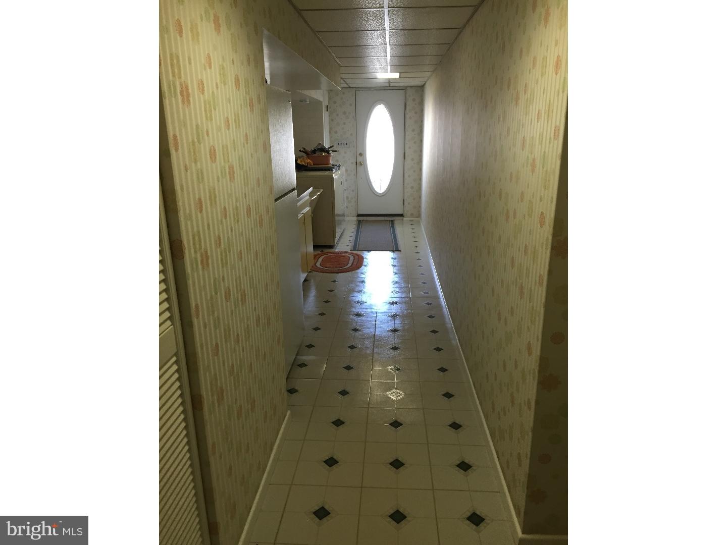 11869 Sewell Road Philadelphia, PA 19116 - Photo 16 of 18