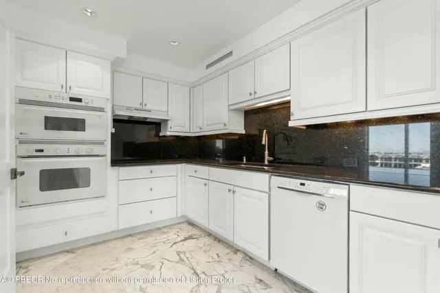 $30,000 | 150 Bradley Place, Unit 604, Palm Beach, FL 33480