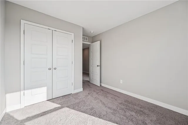 $2,800 | 8736 Southwest Brickell Drive, Blue Springs, MO 64064