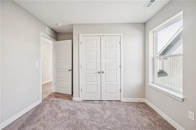 $2,800 | 8736 Southwest Brickell Drive, Blue Springs, MO 64064