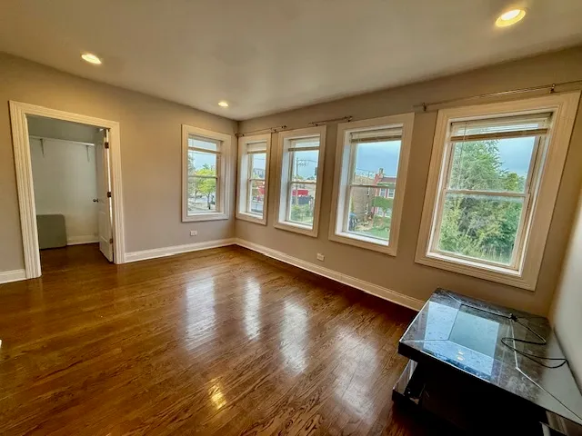 $1,600 | 1621 North McVicker Avenue, Unit 2, Chicago, IL 60639