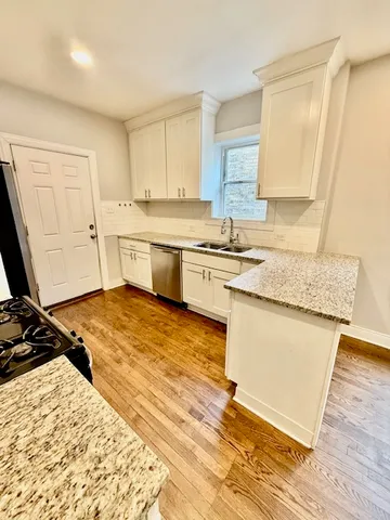 $1,600 | 1621 North McVicker Avenue, Unit 2, Chicago, IL 60639