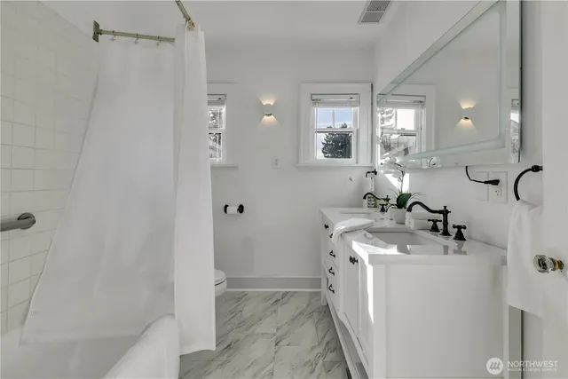 $849,999 | 7656 Pacific Avenue, Tacoma, WA 98408