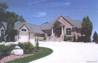 4970 Lakeshore Road Fort Gratiot, MI 48059 - Photo 1 of 1 View of Front