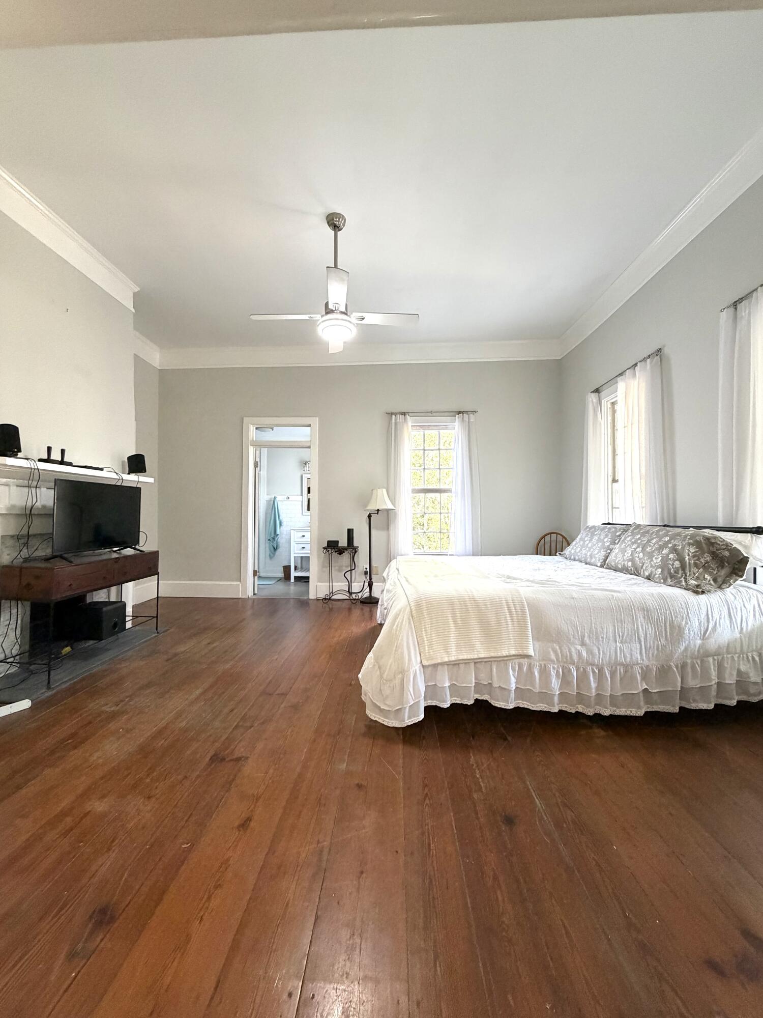 1217 Wichman Street Walterboro, SC 29488 - Photo 17 of 43 IMG_2848