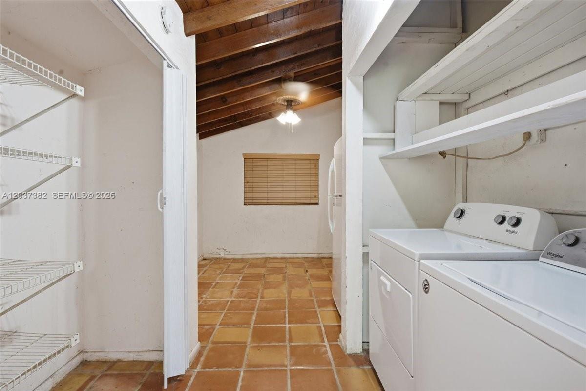 2550 Trapp Avenue Miami, FL 33133 - Photo 15 of 18