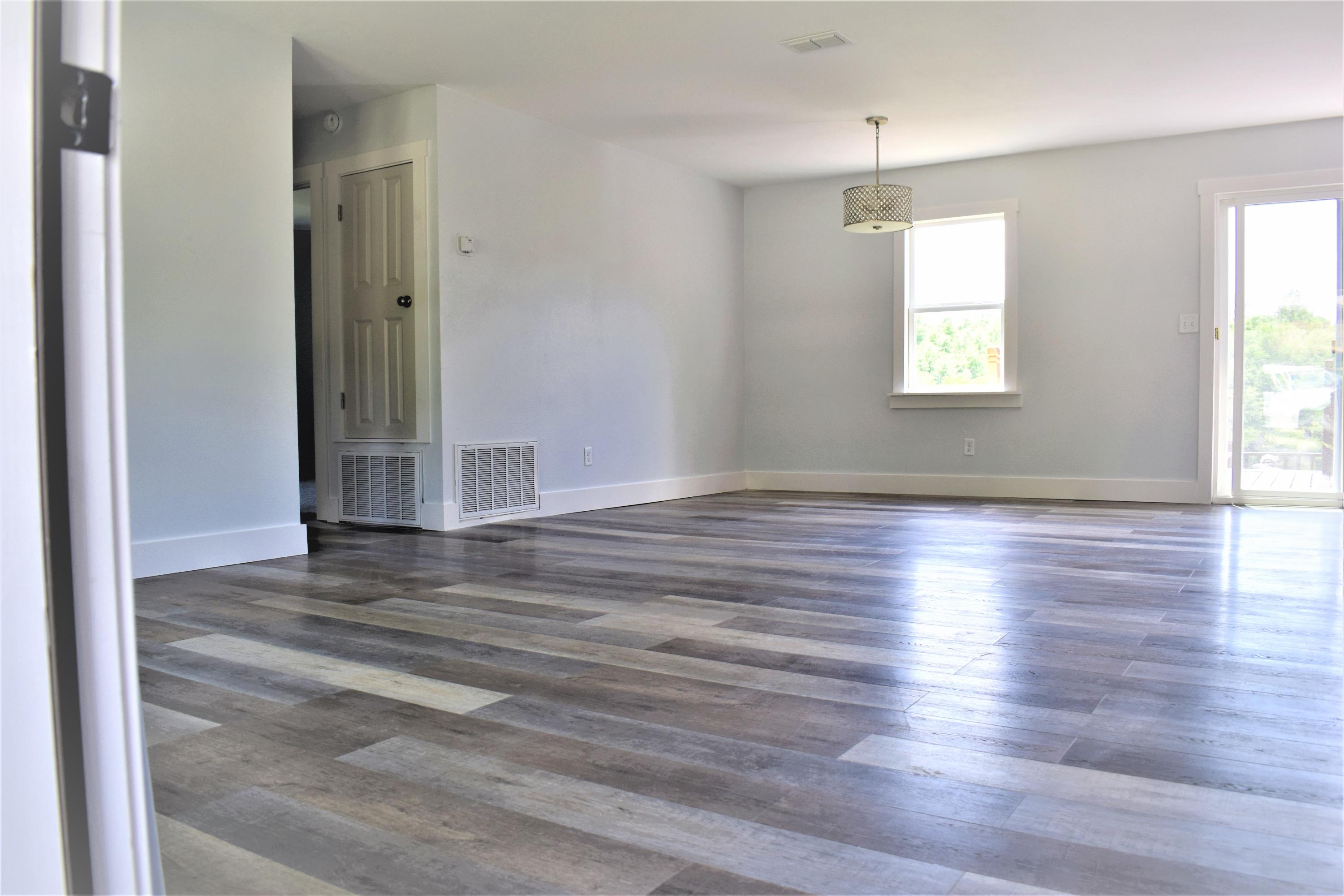 5328 Monterrey Road Crestview, FL 32539 - Photo 3 of 19 Gallery Image 3