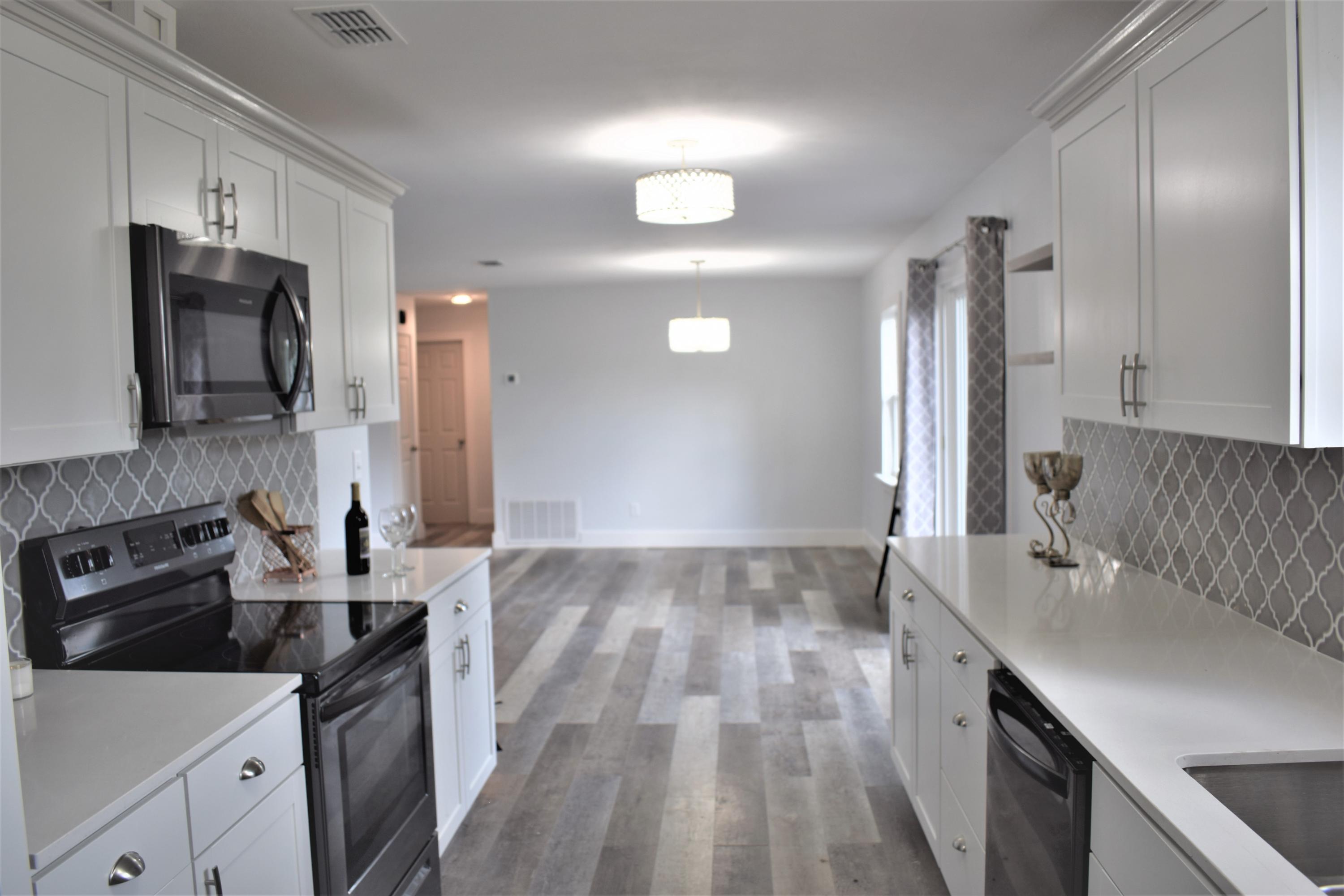 5328 Monterrey Road Crestview, FL 32539 - Photo 8 of 19 Gallery Image 8