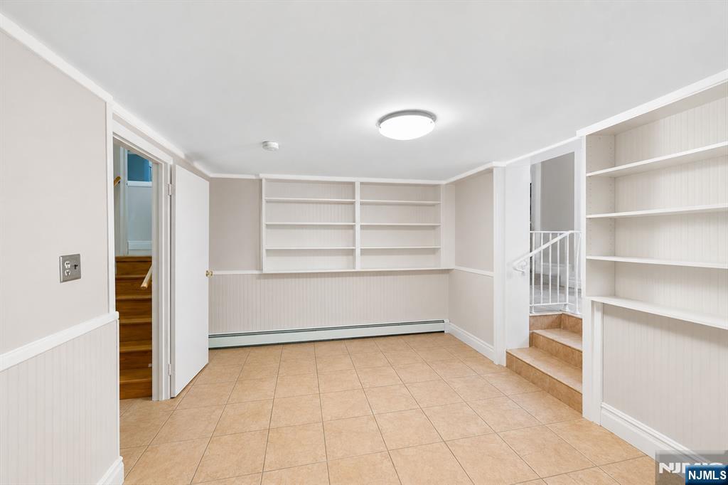 290 Dunkerhook Road Paramus, NJ 07652 - Photo 39 of 50