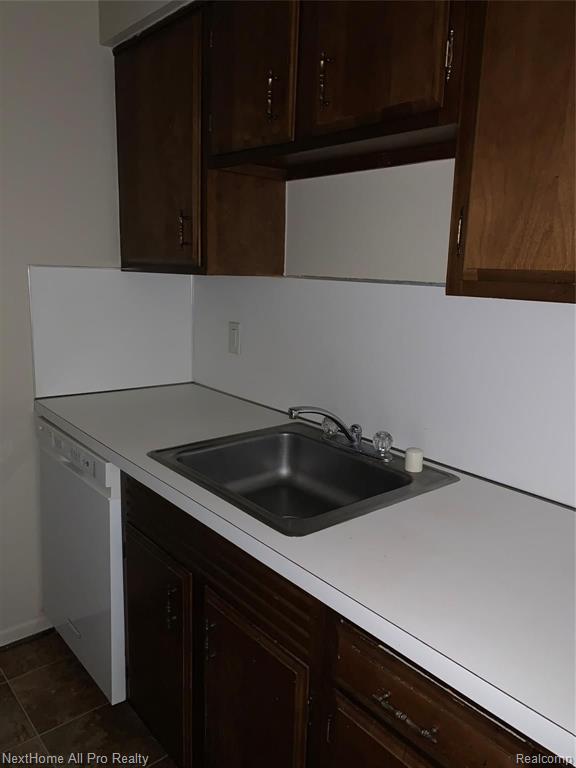 1252 East West Maple Road, Unit 5 Walled Lake, MI 48390 - Photo 7 of 19