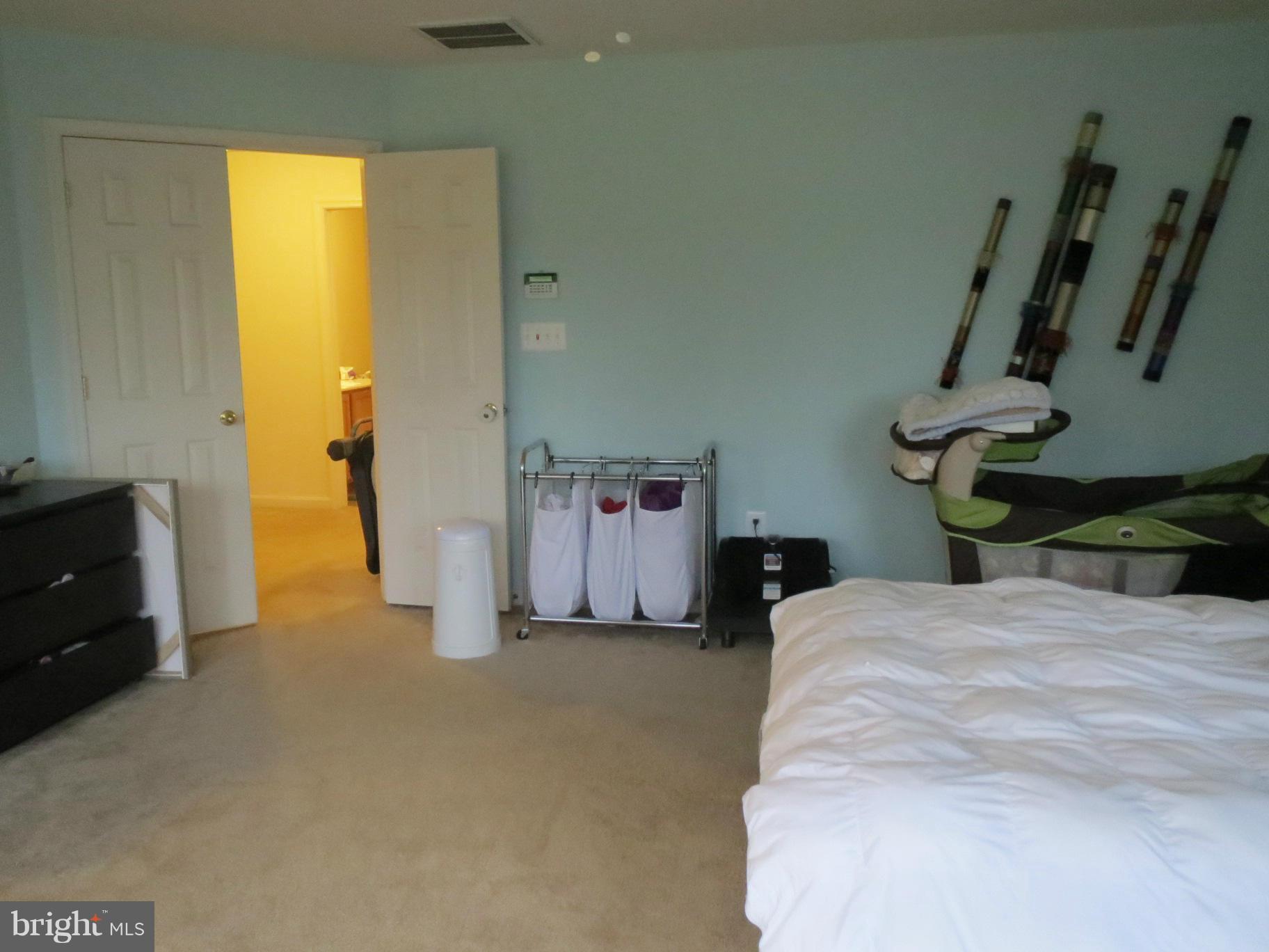 6504 Clarington Road Baltimore, MD 21209 - Photo 14 of 29 Bedroom (Master)