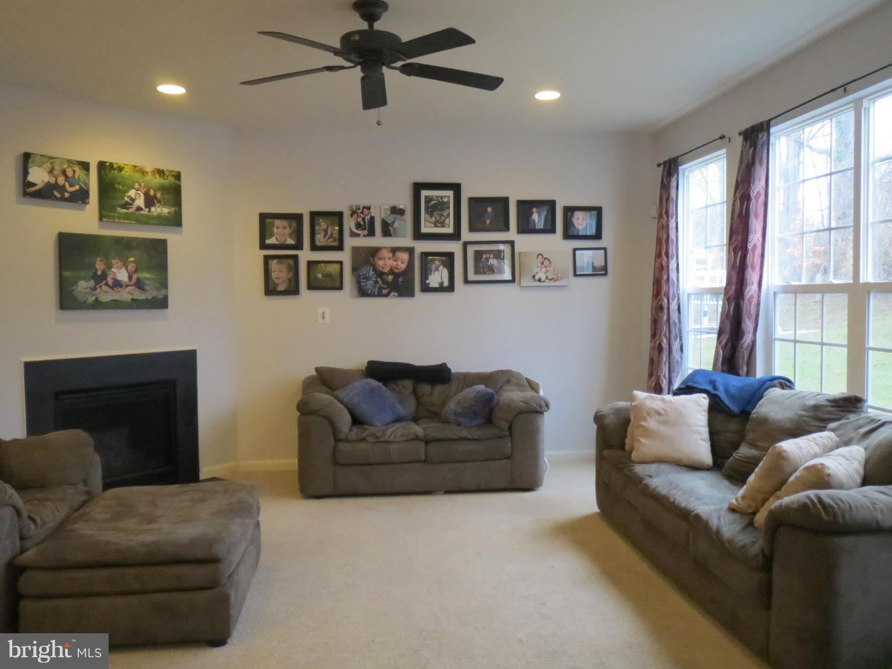 6504 Clarington Road Baltimore, MD 21209 - Photo 6 of 29 Family Room