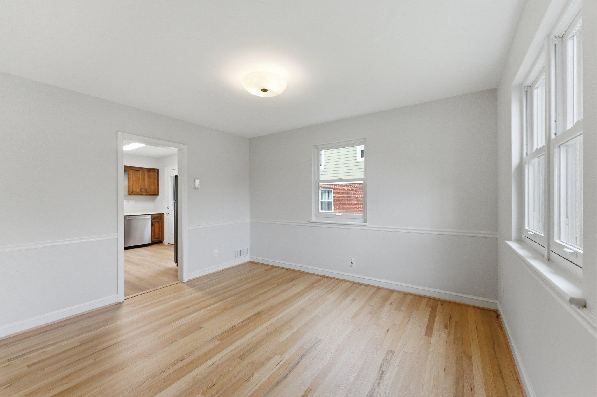 10143 Dallas Avenue Silver Spring, MD 20901 - Photo 13 of 49 Dining Room